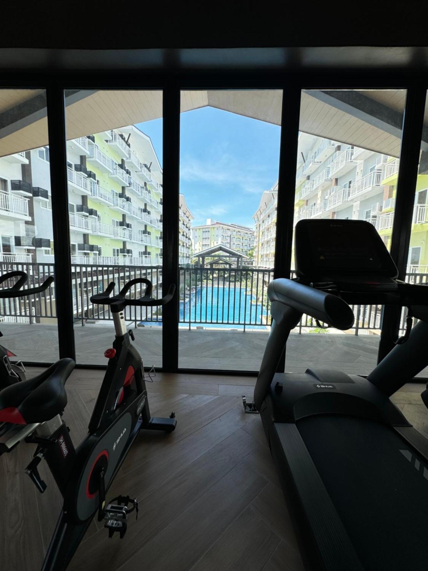 Ania Rooms@Amani Grand Residences Near Airport Lapu-Lapu City Exterior photo
