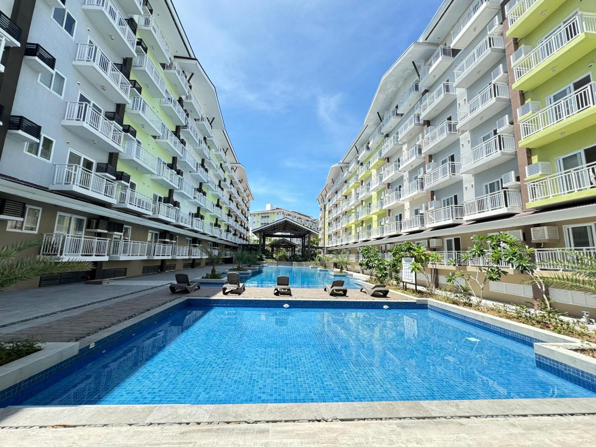 Ania Rooms@Amani Grand Residences Near Airport Lapu-Lapu City Exterior photo
